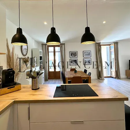 Lägenhet Mercatu Au Coeur De Calvi (Corsica)